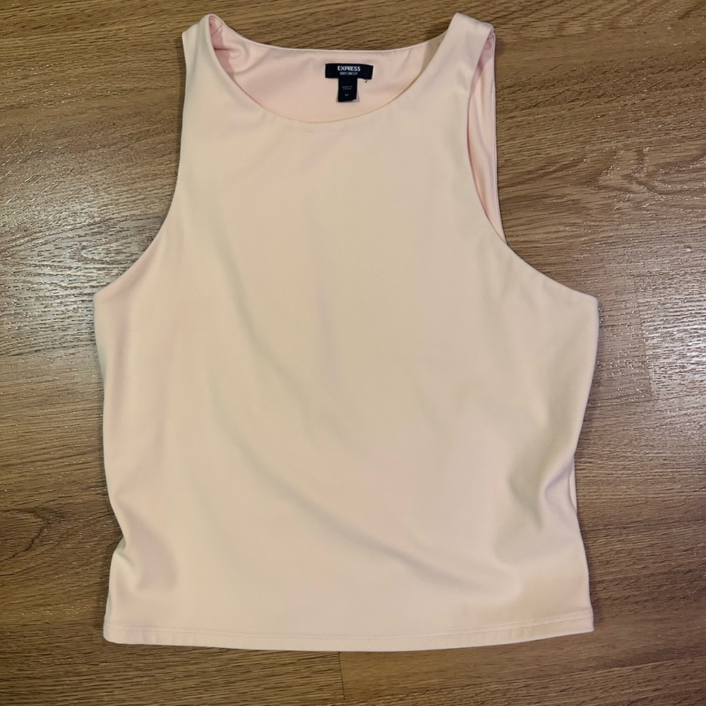 Express Body Contour top